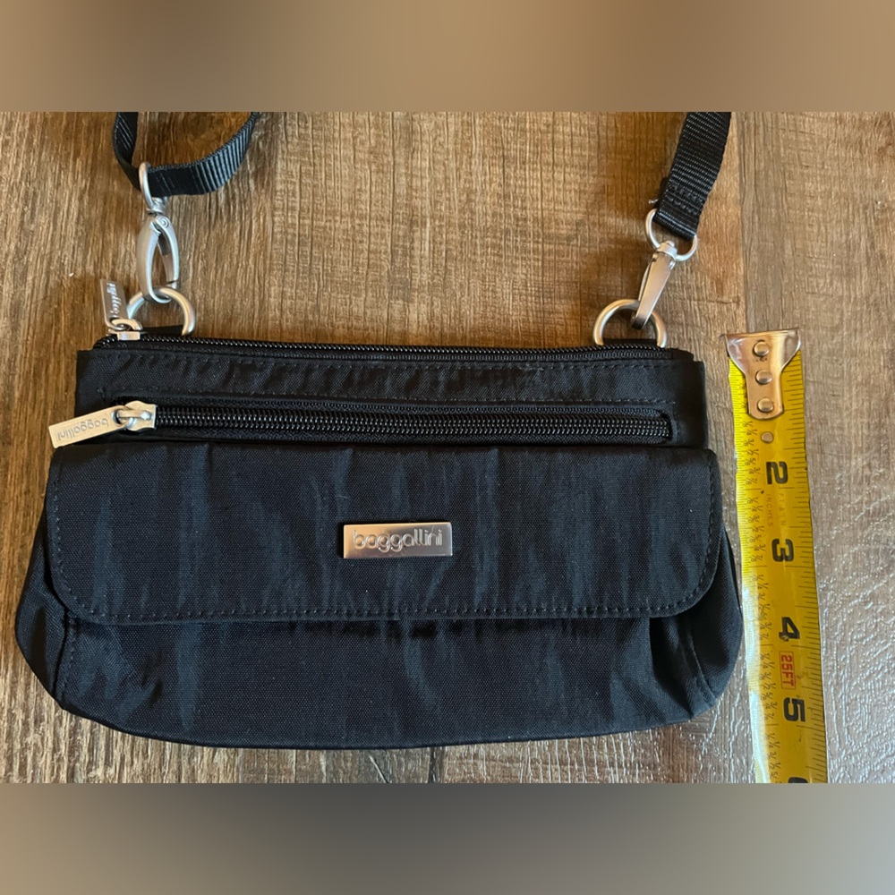Baggallini Black Crossbody Bag with Silver Details. Excellent condition. - Picture 8 of 9